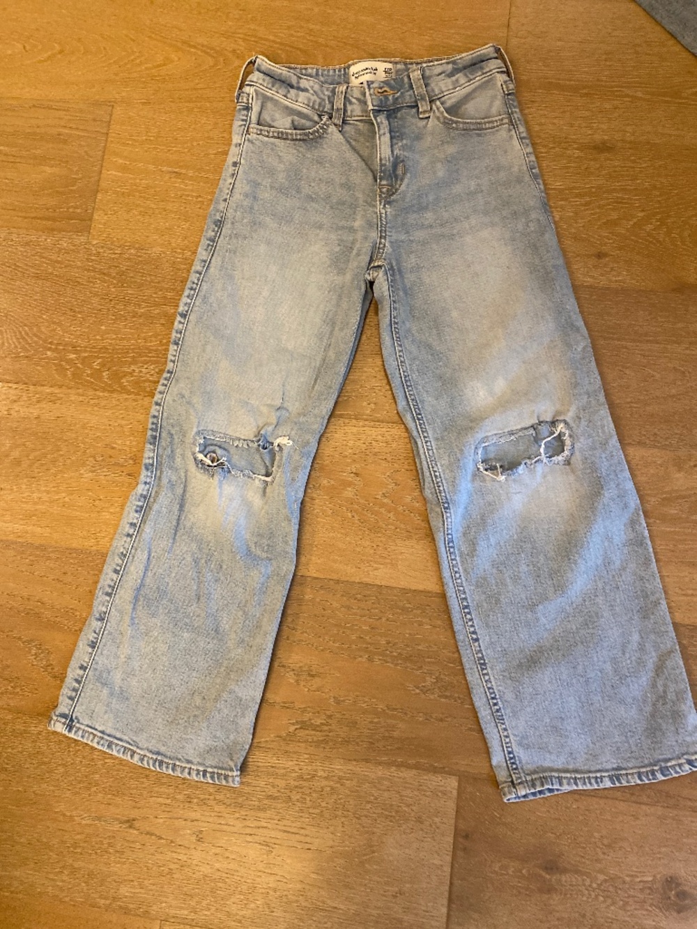 Abercrombie high rise wide leg short distressed jean